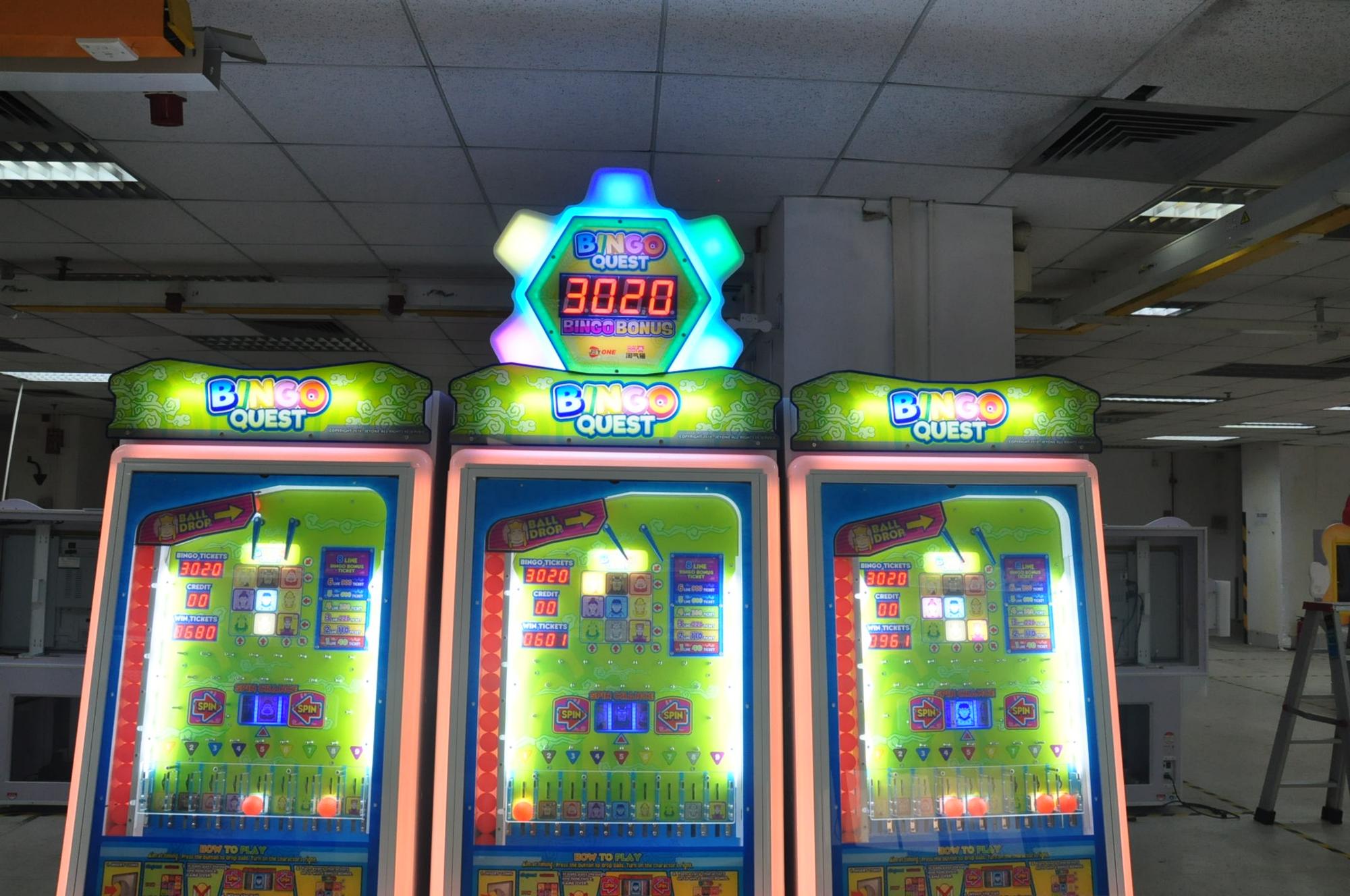 آلة لعبة اليانصيب الداخلية الت - مراجعة Arcade Quest وسعره